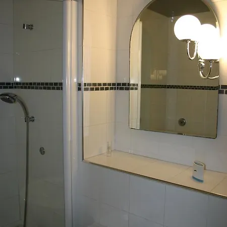 Hoteliere Scudo * Ajaccio (Corsica)